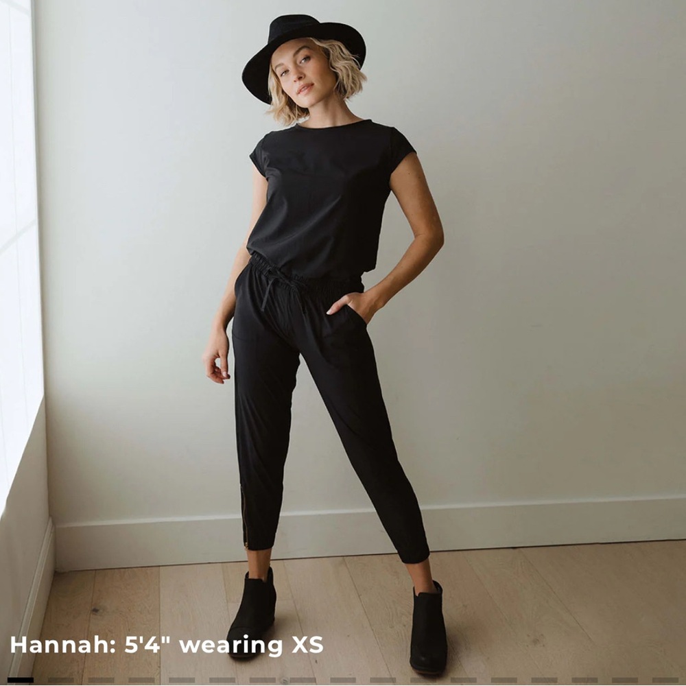 Albion Classic Black Jumpsuit; Sz Large